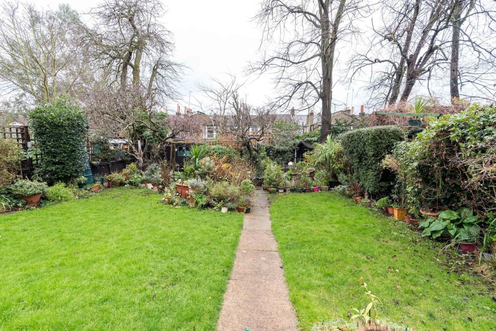 New Stylish 1 Bedroom Flat With Garden | Londen Buitenkant foto